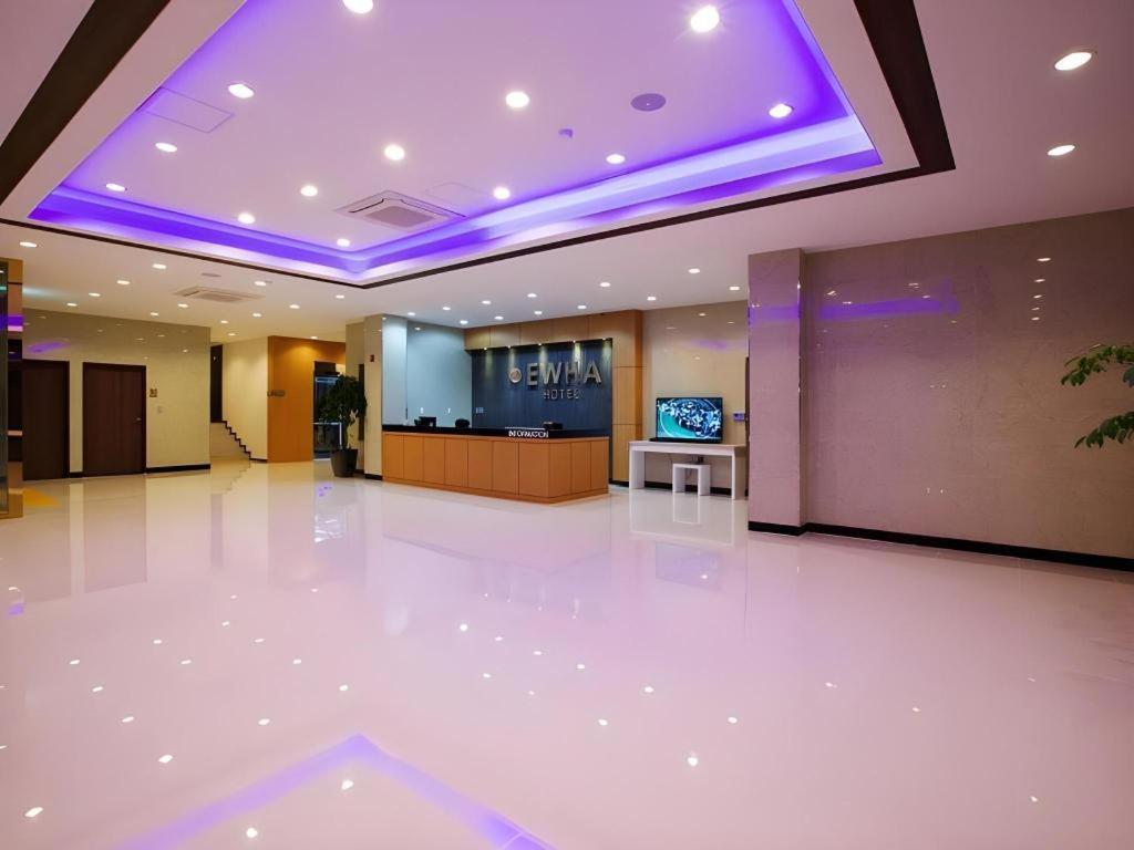 Ewha Hotel Csedzsu Kültér fotó