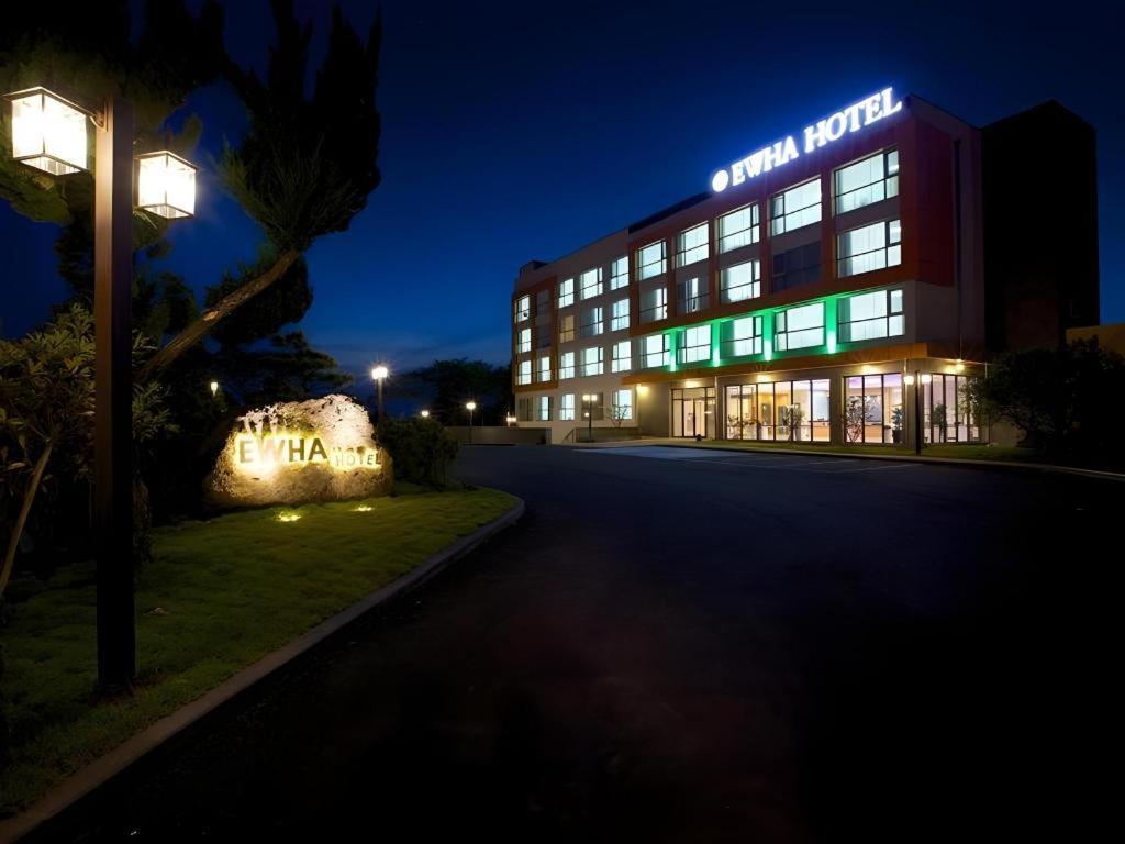 Ewha Hotel Csedzsu Kültér fotó