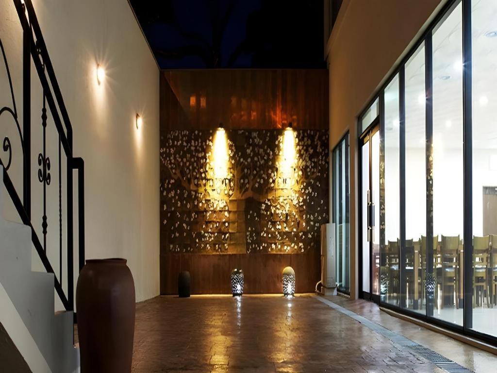 Ewha Hotel Csedzsu Kültér fotó